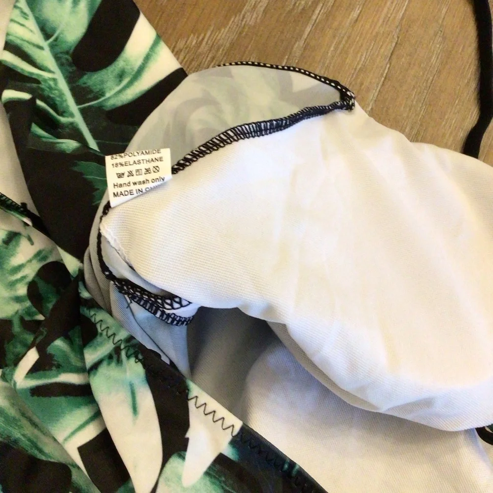 NWOT Green Leaf Print Womens Lace Up One Piece Swimsuit Size Small